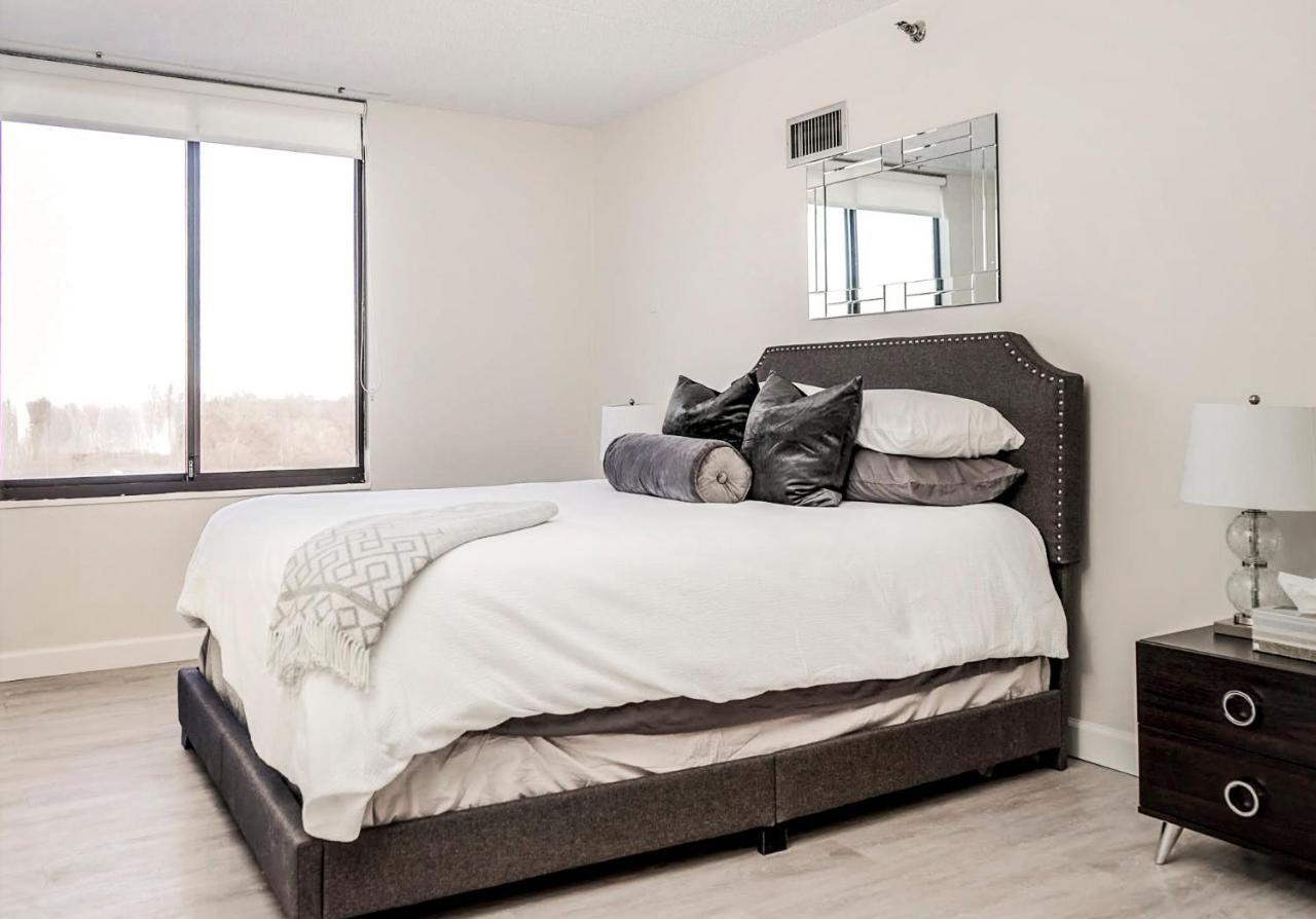 Short Term Rentals At The Park At Trowbridge Senior Community Southfield Exterior foto