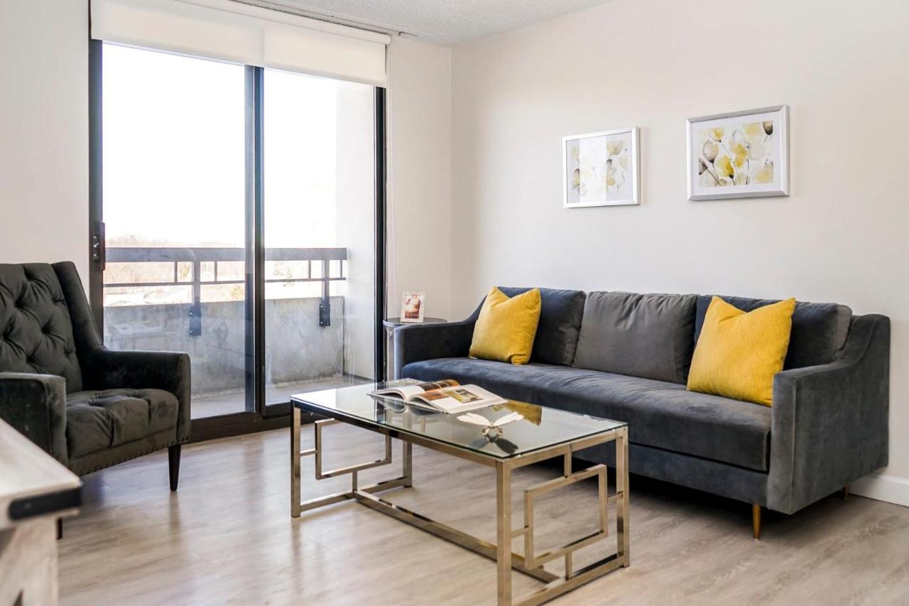 Short Term Rentals At The Park At Trowbridge Senior Community Southfield Exterior foto